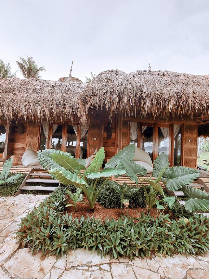 Sumba Beach House Вайкабубак Экстерьер фото
