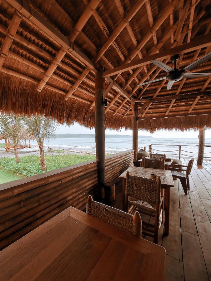 Sumba Beach House Вайкабубак Экстерьер фото