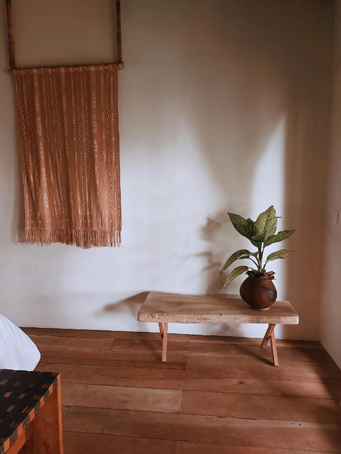 Sumba Beach House Вайкабубак Экстерьер фото